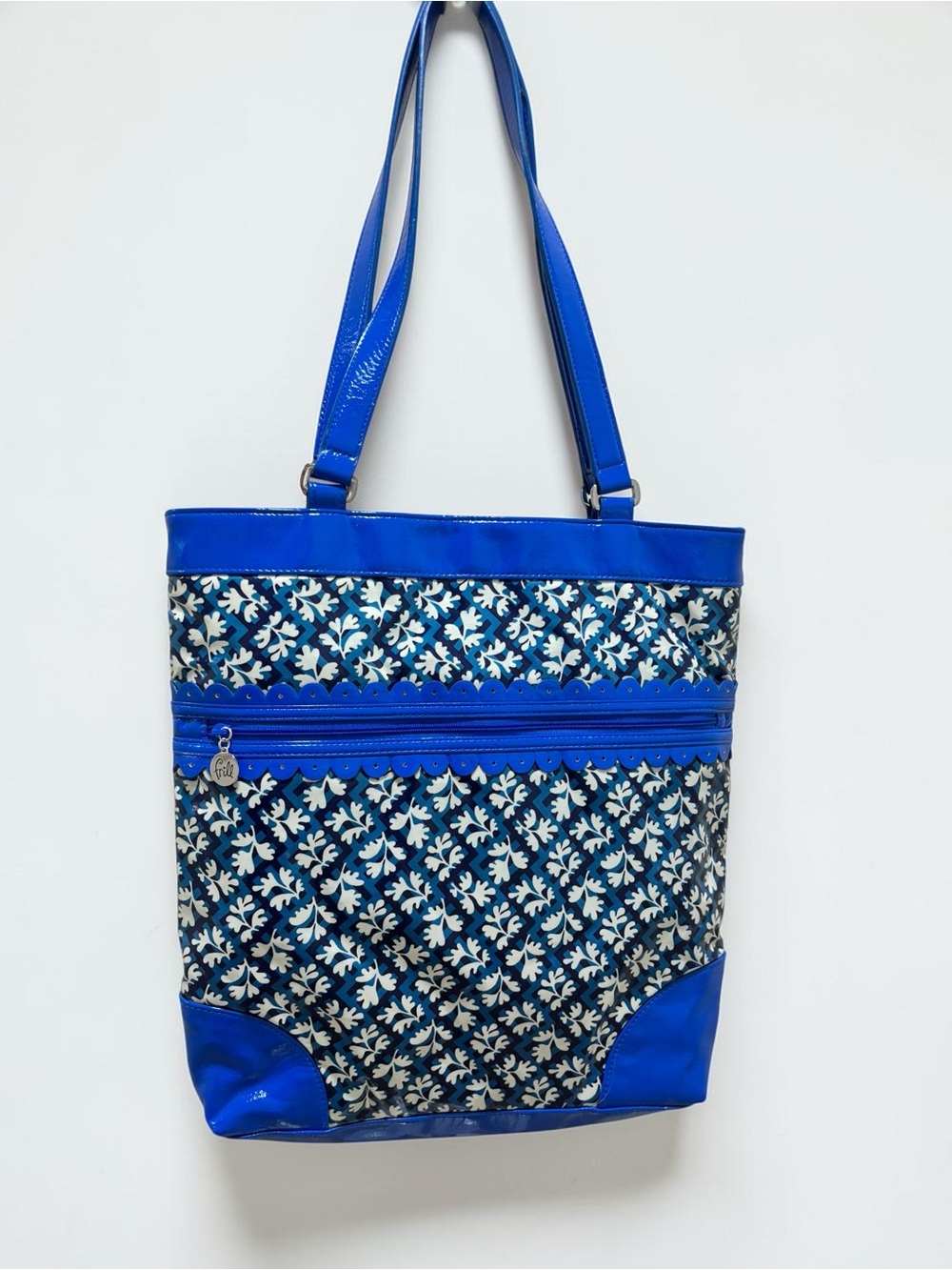 2010 Vera Bradley Frill Everything Nice Tote Blue Lagoon Glossy Shoulder Bag